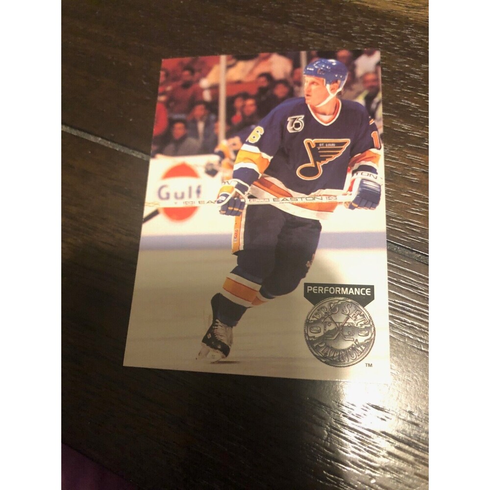 NHL Lot of 114 Cards Donruss + Other Brands Brett Hull etc.